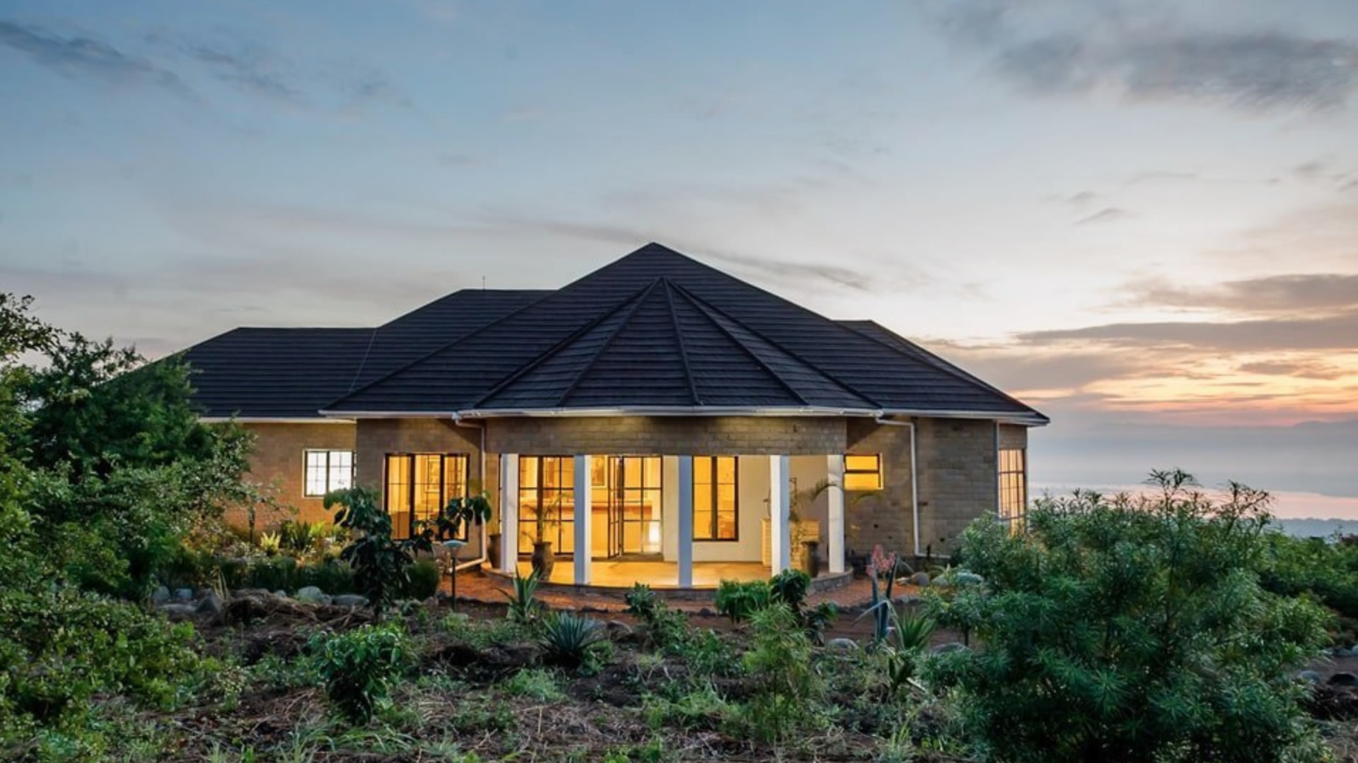 Elephant Plains Lodge